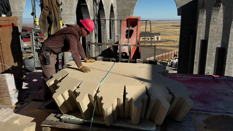 The large stones of the vaulting